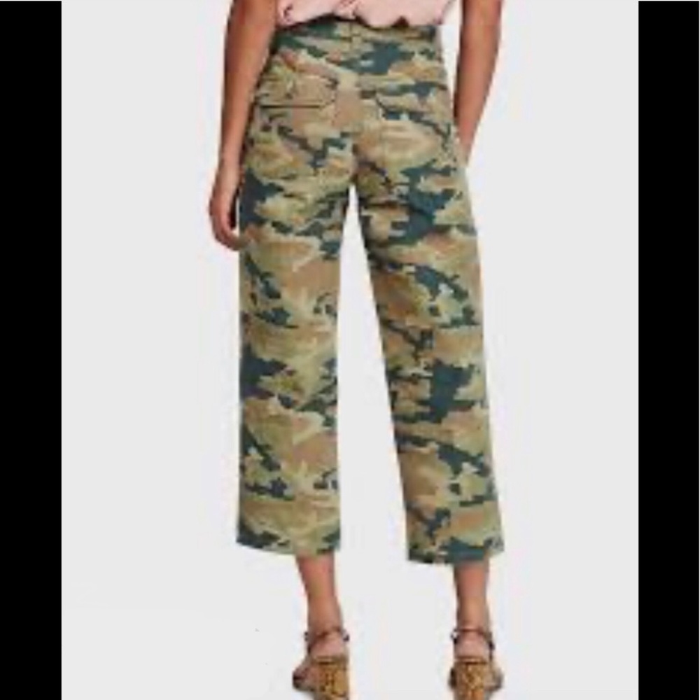 Free People High Rise Camo Capris - Picture 4 of 4